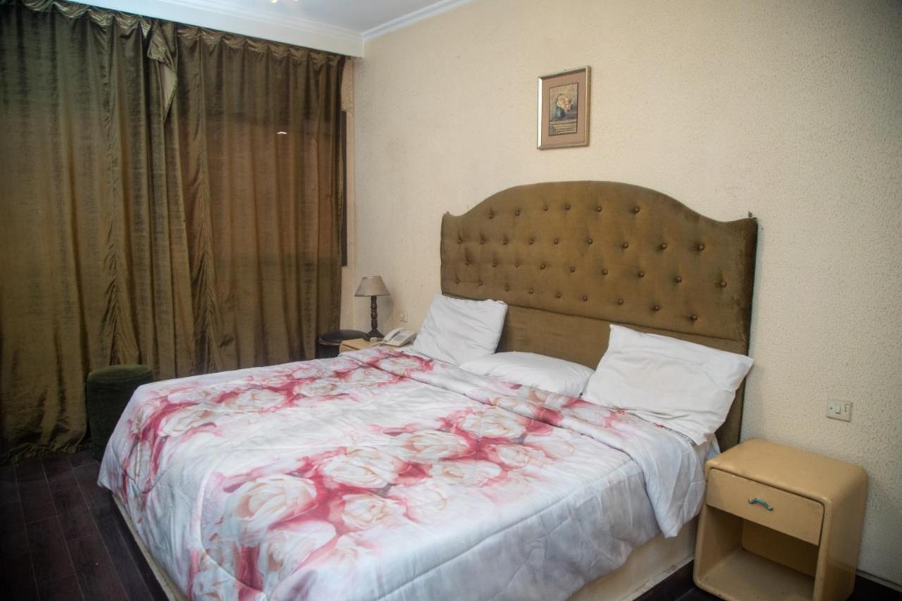 Oasis Hotel Heliopolis カイロ エクステリア 写真